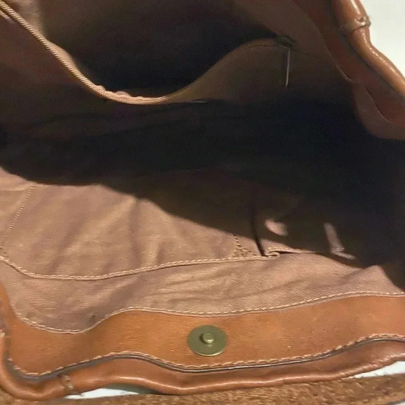 Fossil brown distressed leather hobo handbag - Picture 6 of 8